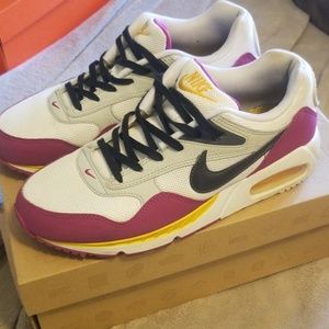 Womens Nike air max correlate